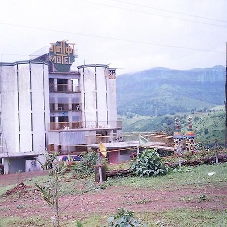 Ganaka Motel - Igatpuri Bagian luar foto